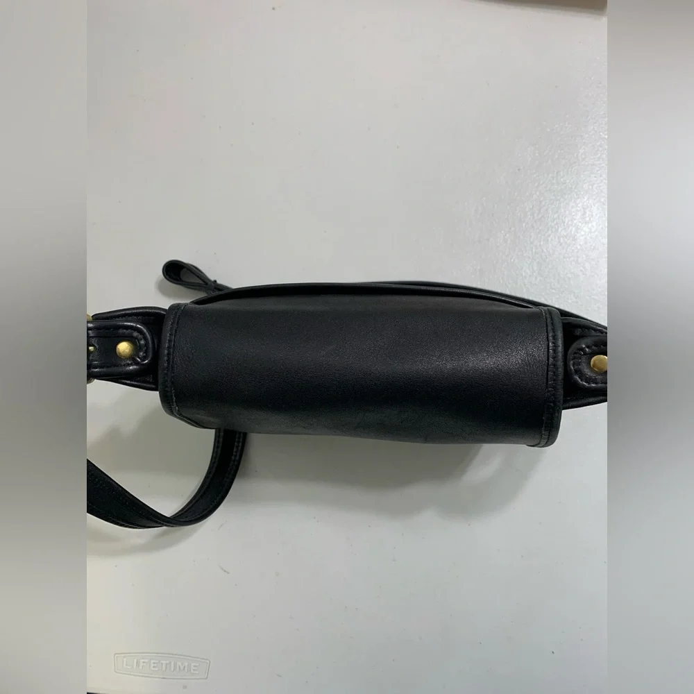 💕👜Vintage Coach Black Leather Crossbody Satchel💕👜 - Picture 4 of 11